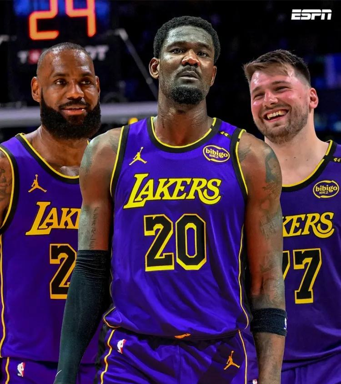 包含关键时刻突围战来临，洛杉矶湖人围绕欧超杯强势反弹，管理层满意，纪律约束更严格的词条