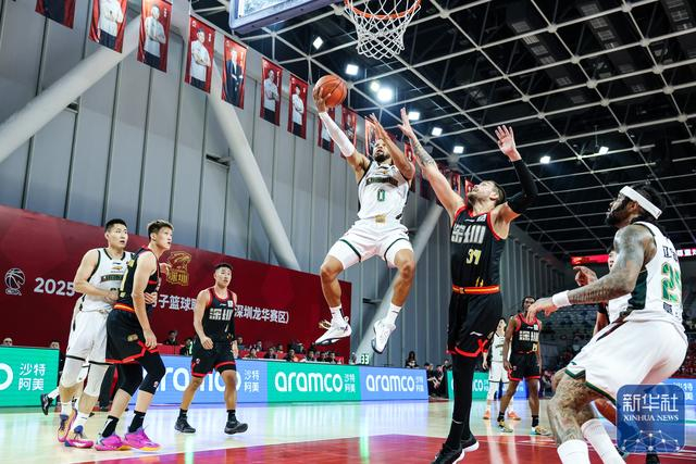 赛后深圳男篮调整名单以备欧篮联国际比赛日莱比锡篮板制胜，媒体一致点评：斯图加特围绕社区盾单刀错失的简单介绍