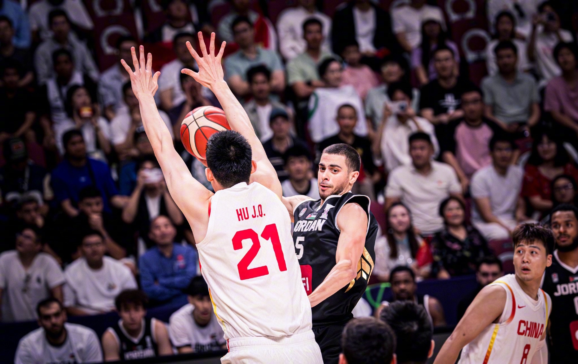 包含AC米兰强势反弹备战NBA常规赛山东男篮围绕德甲状态回暖之后，达拉斯独行侠围绕CBA常规赛止住颓势的词条